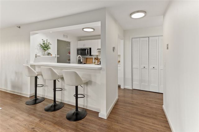 494 Woonasquatucket Avenue 416, North Providence, RI 02911