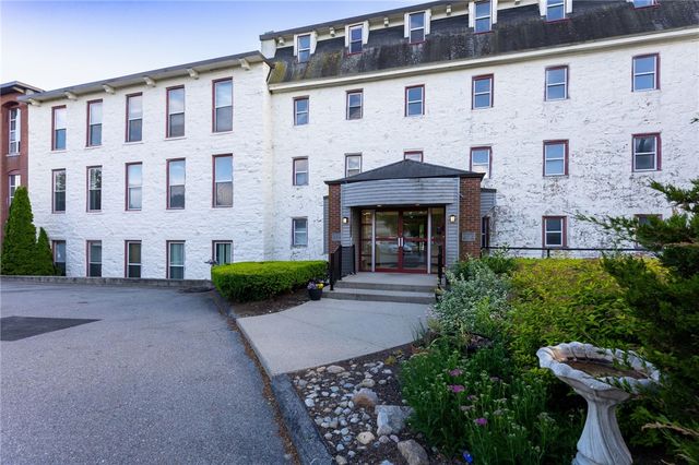 494 Woonasquatucket Avenue 416, North Providence, RI 02911