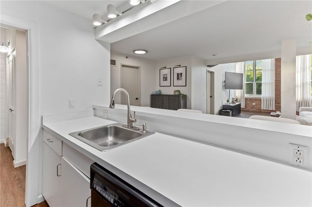 494 Woonasquatucket Avenue 416, North Providence, RI 02911