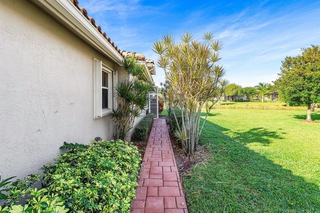 5851 Island Reach Lane, Boynton Beach, FL 33437