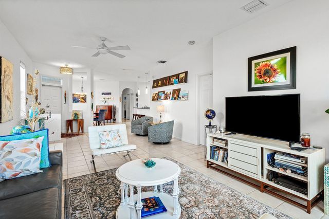 5851 Island Reach Lane, Boynton Beach, FL 33437