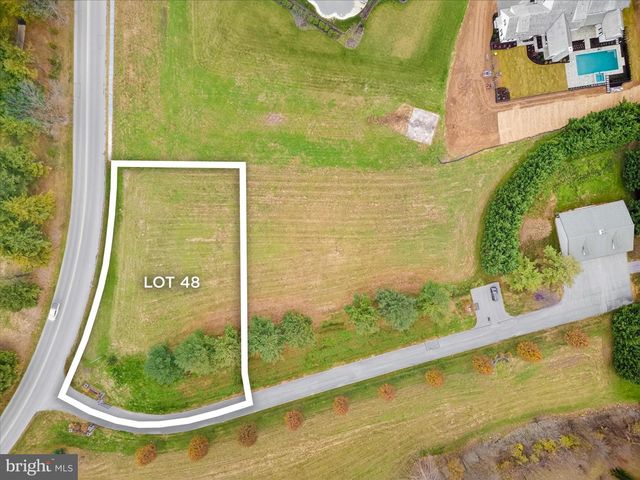 48 MEADOWBREEZE, Lititz, PA 17543