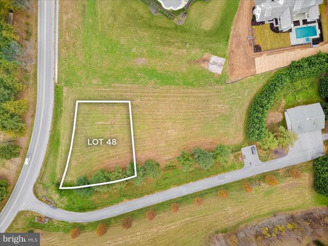 48 MEADOWBREEZE, Lititz, PA 17543