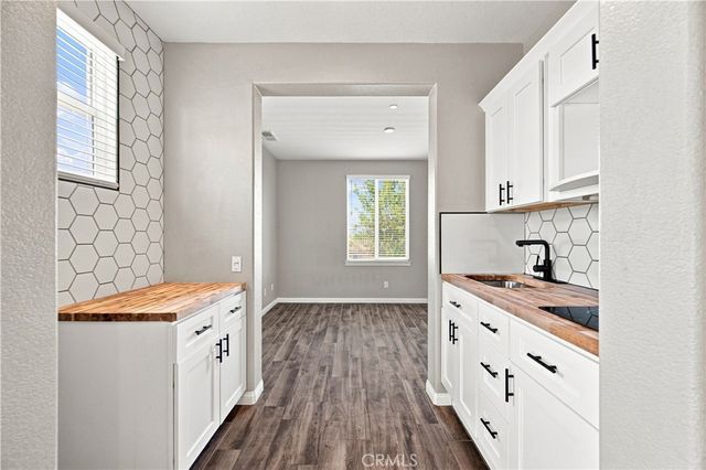 4935 Tuwa Court, Riverside, CA 92507