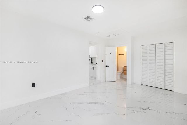 10520 SW 160th St, Miami, FL 33157