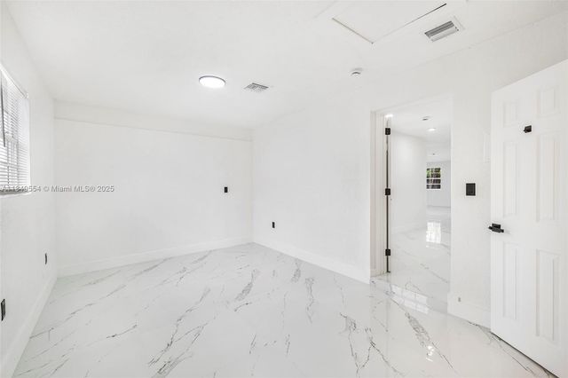 10520 SW 160th St, Miami, FL 33157