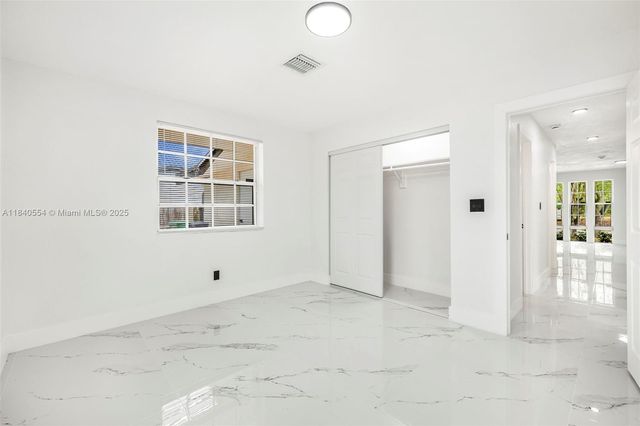 10520 SW 160th St, Miami, FL 33157