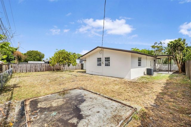 10520 SW 160th St, Miami, FL 33157
