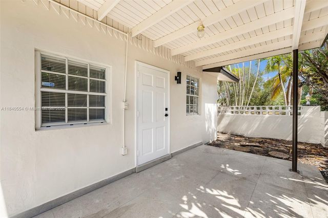 10520 SW 160th St, Miami, FL 33157