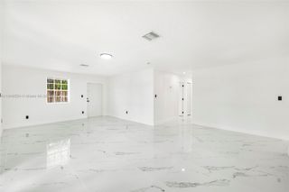 10520 SW 160th St, Miami, FL 33157
