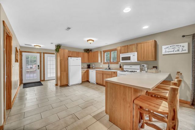 2643 N Il Route 178 S-1, Utica, IL 61373