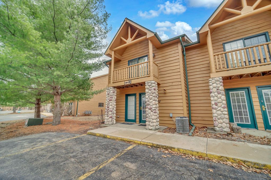 2643 N Il Route 178 S-1, Utica, IL 61373