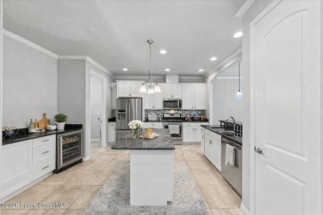 7823 Loren Cove Drive, Melbourne, FL 32940