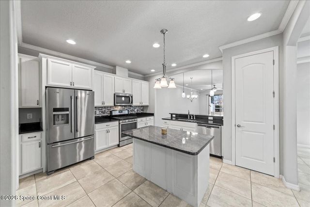 7823 Loren Cove Drive, Melbourne, FL 32940