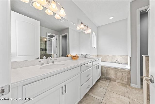 7823 Loren Cove Drive, Melbourne, FL 32940