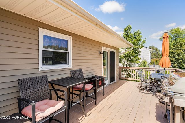 30 Heritage Drive, Howell, NJ 07731