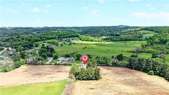 607 Cemetery Road, Perryopolis, PA 15473