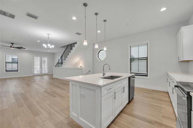 62 W JERSEY STREET 13, Orlando, FL 32806