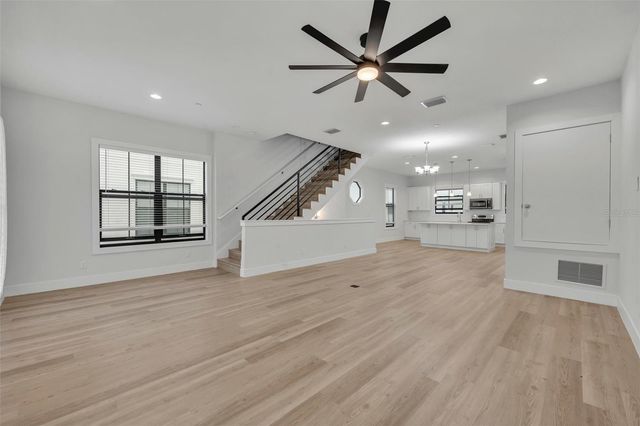 62 W JERSEY STREET 13, Orlando, FL 32806