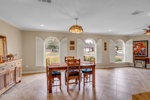 615 N Haven Drive, Biloxi, MS 39532