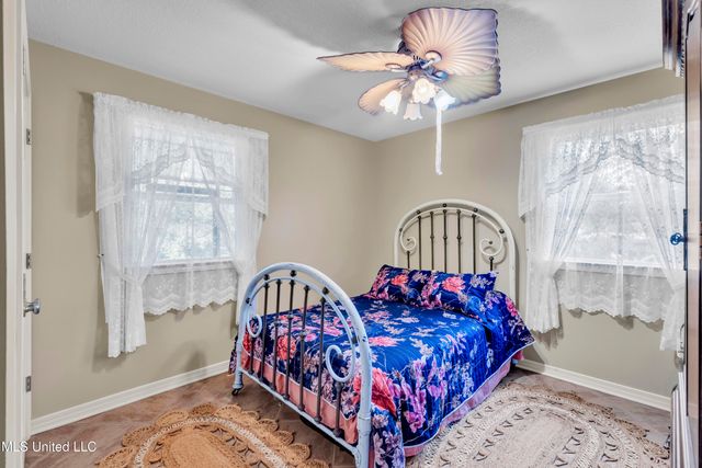 615 N Haven Drive, Biloxi, MS 39532