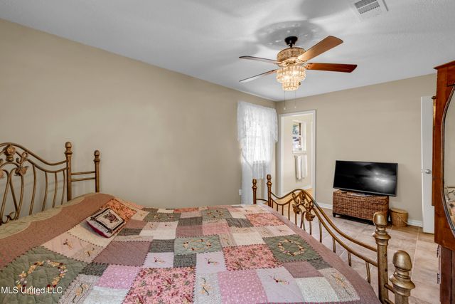 615 N Haven Drive, Biloxi, MS 39532