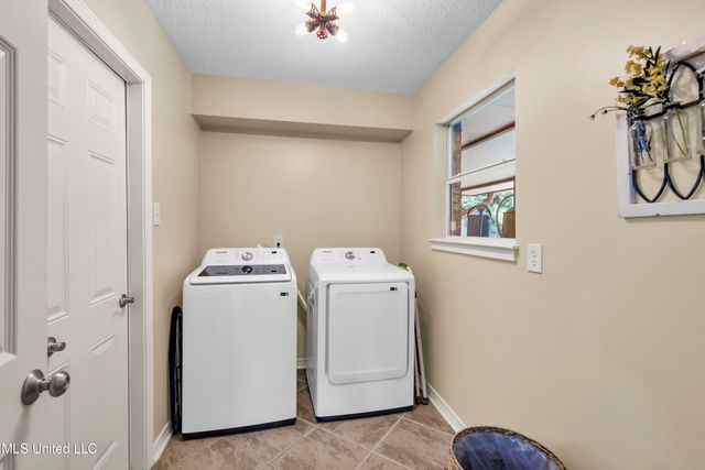 615 N Haven Drive, Biloxi, MS 39532