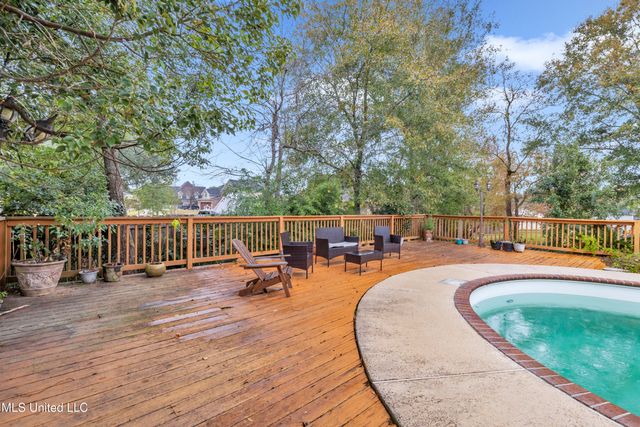 615 N Haven Drive, Biloxi, MS 39532