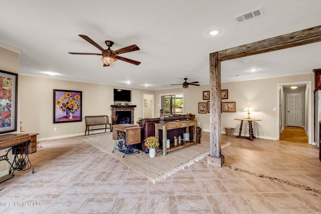 615 N Haven Drive, Biloxi, MS 39532