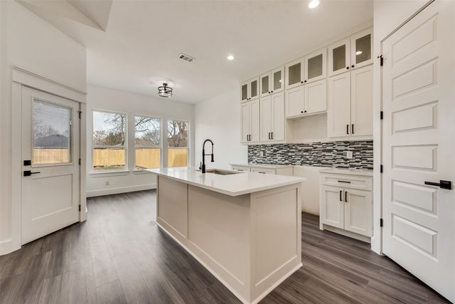 3811 Aransas Street, Dallas, TX 75212