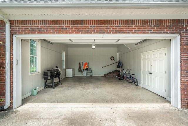 372 CR 218 DR, Corinth, MS 38834