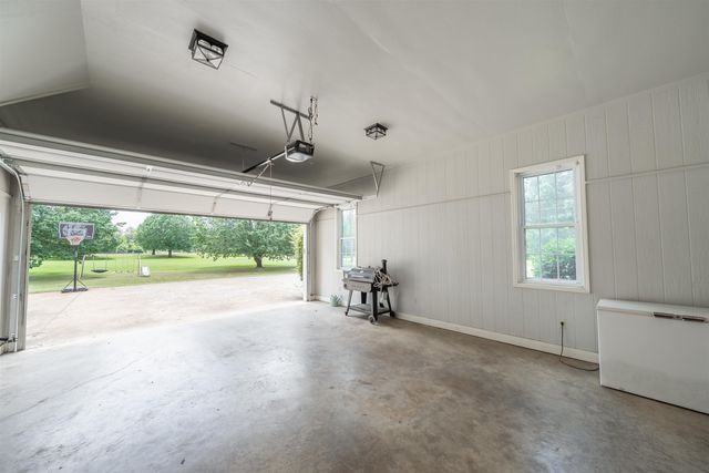 372 CR 218 DR, Corinth, MS 38834