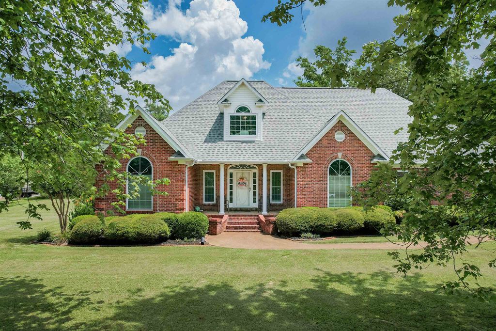 372 CR 218 DR, Corinth, MS 38834