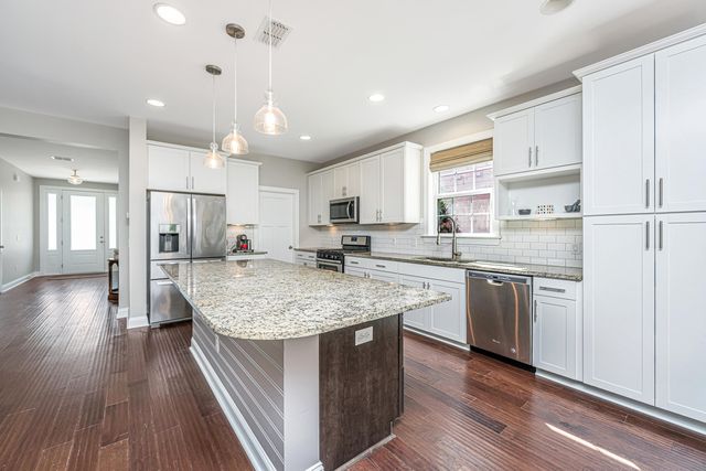 1277 Pearwood Court, Mount Pleasant, SC 29466