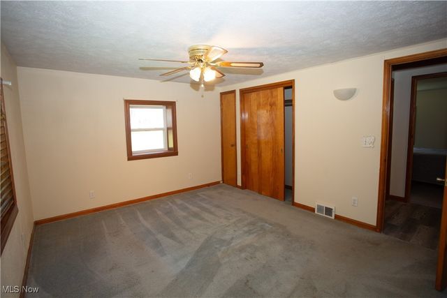 138 N Canfield Niles Road, Youngstown, OH 44515