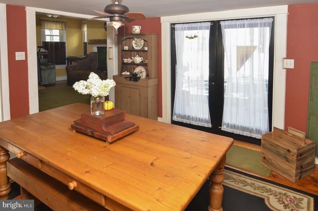 122 E BURLINGTON ST, Bordentown, NJ 08505