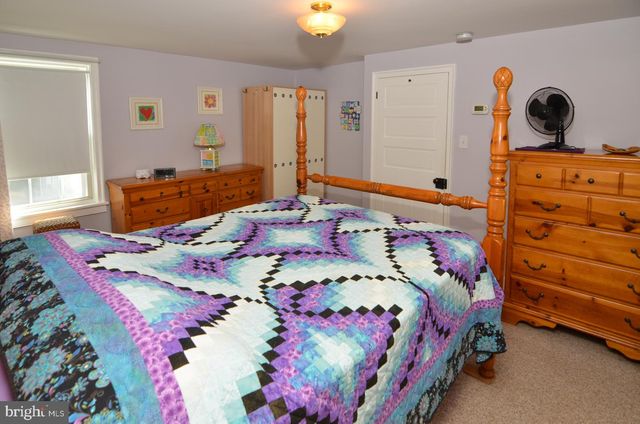 122 E BURLINGTON ST, Bordentown, NJ 08505