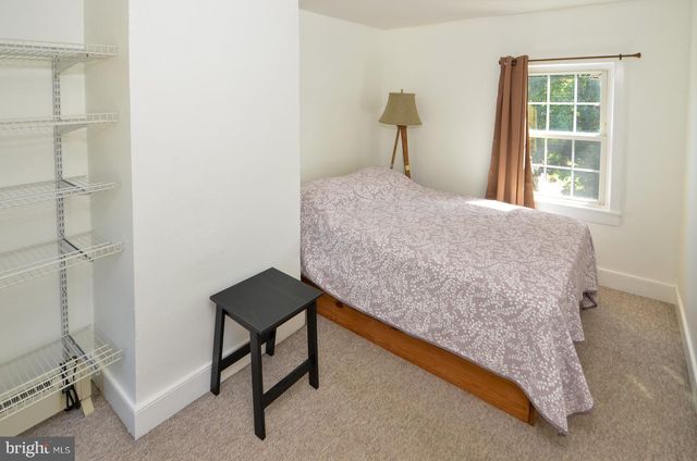 122 E BURLINGTON ST, Bordentown, NJ 08505