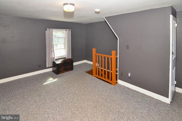 122 E BURLINGTON ST, Bordentown, NJ 08505