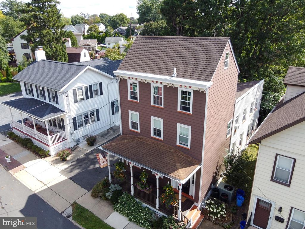 122 E BURLINGTON ST, BORDENTOWN, NJ 08505 — photo 3