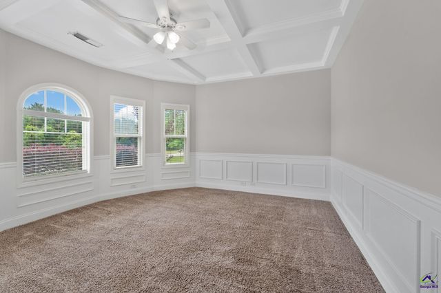 606 Shoshone Circle, Kathleen, GA 31047