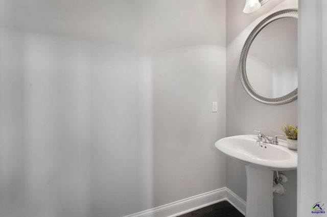 606 Shoshone Circle, Kathleen, GA 31047