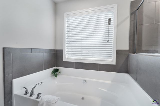 606 Shoshone Circle, Kathleen, GA 31047