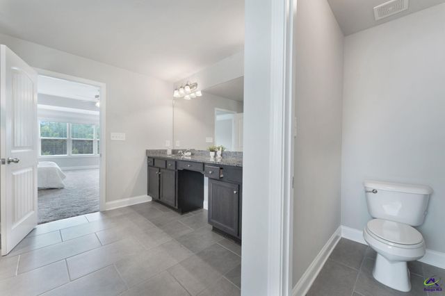 606 Shoshone Circle, Kathleen, GA 31047
