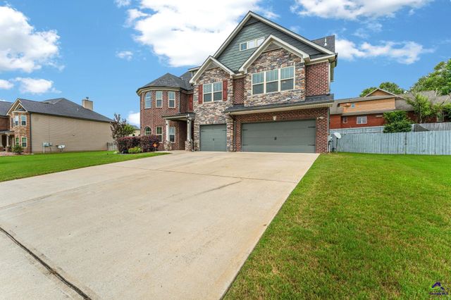 606 Shoshone Circle, Kathleen, GA 31047