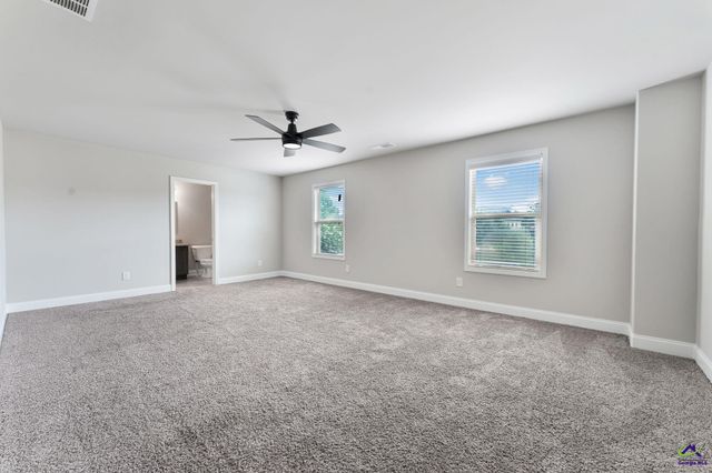 606 Shoshone Circle, Kathleen, GA 31047