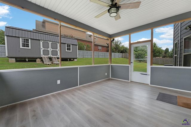 606 Shoshone Circle, Kathleen, GA 31047