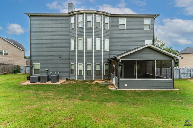 606 Shoshone Circle, Kathleen, GA 31047