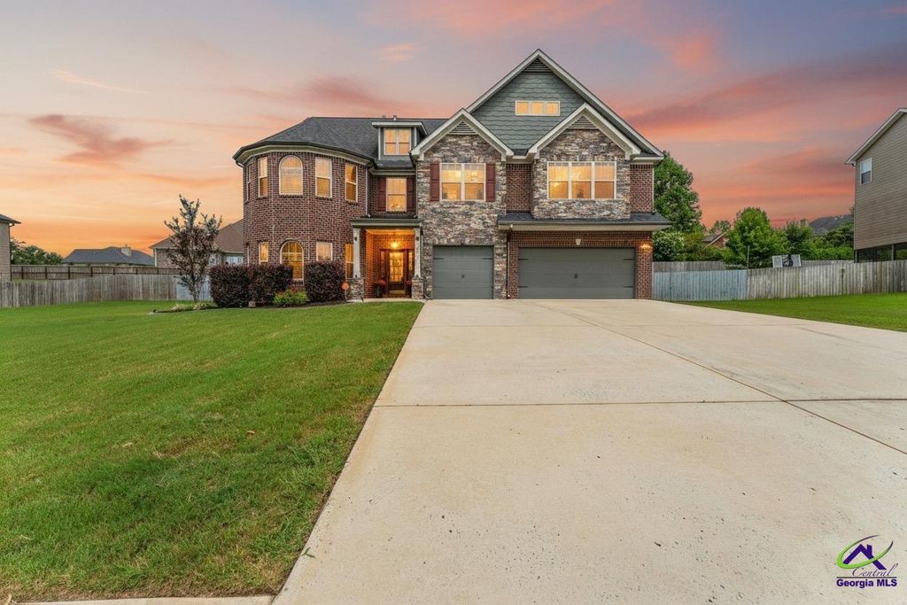 606 Shoshone Circle, Kathleen, GA 31047