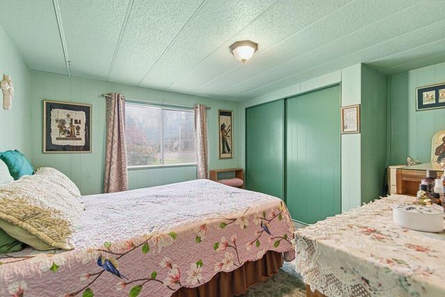 6901 Old Stage Road UNIT 24, Central Point, OR 97502